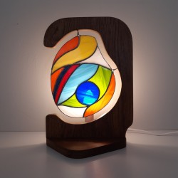 Suspense : lampe en vitrail Tiffany