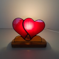Coeurs : lampe en vitrail Tiffany "côte à côte"