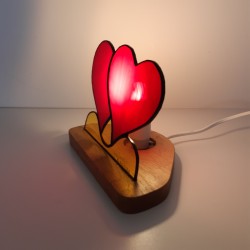 Coeurs : lampe en vitrail Tiffany "côte à côte"