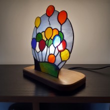 Lampe en vitrail Tiffany: "ECHAPPEE DE BALLONS"