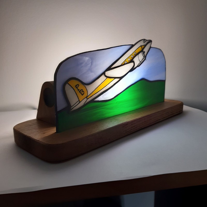 Vitrail et Lumière-créations Lampe vitrail Tiffany Bienvenue à bord de  cet avion