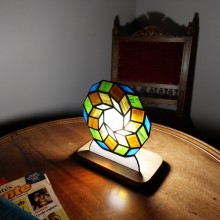 Lampe décorative: "TOURBILLON", en vitrail méthode Tiffany