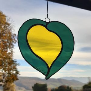 Mobile à suspendre : coeur vert et jaune