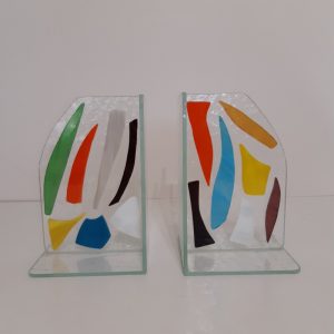 Serre-livres en vitrail : Transparence