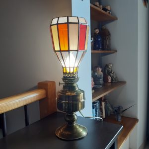 Lampe en vitrail Tiffany : Petroleum