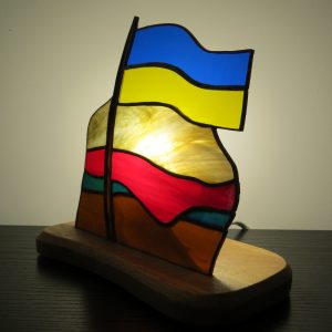 Lampe en vitrail Tiffany : Au prix de sa liberté